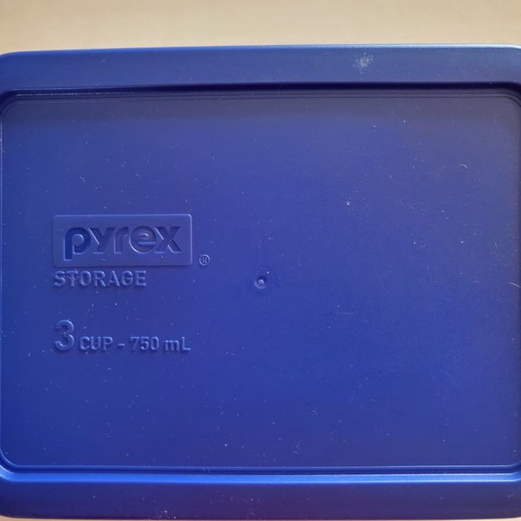 Pyrex glass storage containers with lids - Picture 4 of 5
